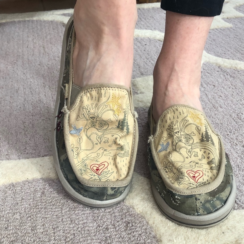 Camo Sanuks with tattoo design on top!